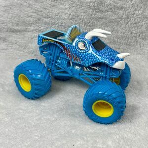Hot Wheels Monster Jam Truck Jurassic Attack Blue Yellow Tires 1:64 die-cast HTF